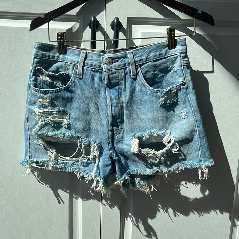 LEVI 501 cutoffs